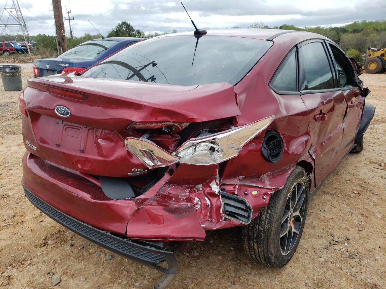 Photo 4 from auction – 2017 FORD FOCUS SE with VIN 1FADP3FE2HL336606