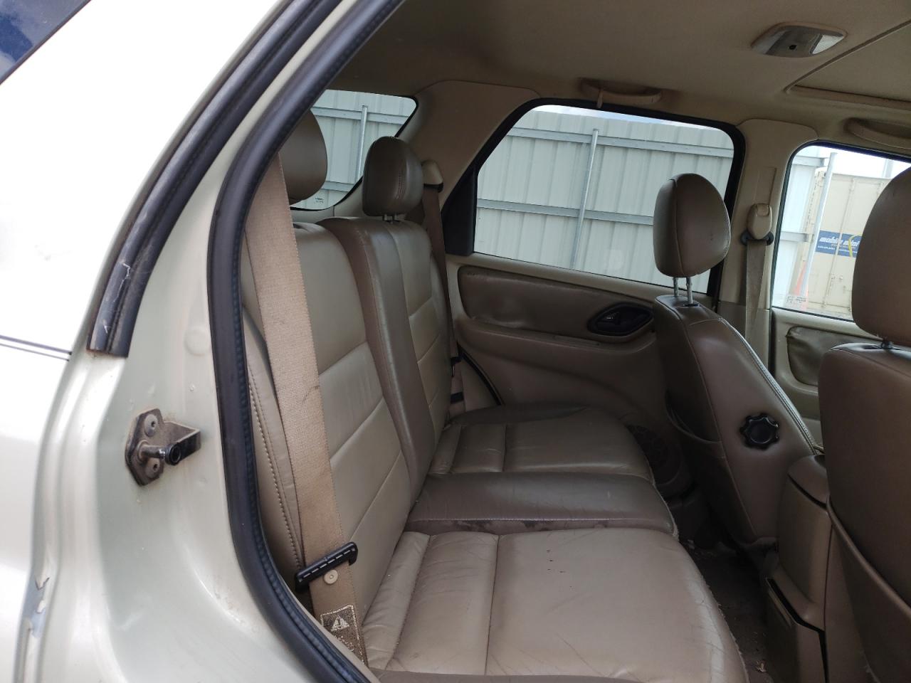 Photo 6 from auction – 2003 FORD ESCAPE LIM with VIN 1FMCU94143KA11290