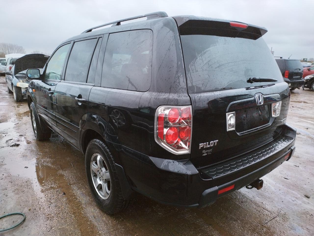 Photo 3 from auction – 2007 HONDA PILOT EXL with VIN 5FNYF18527B011374