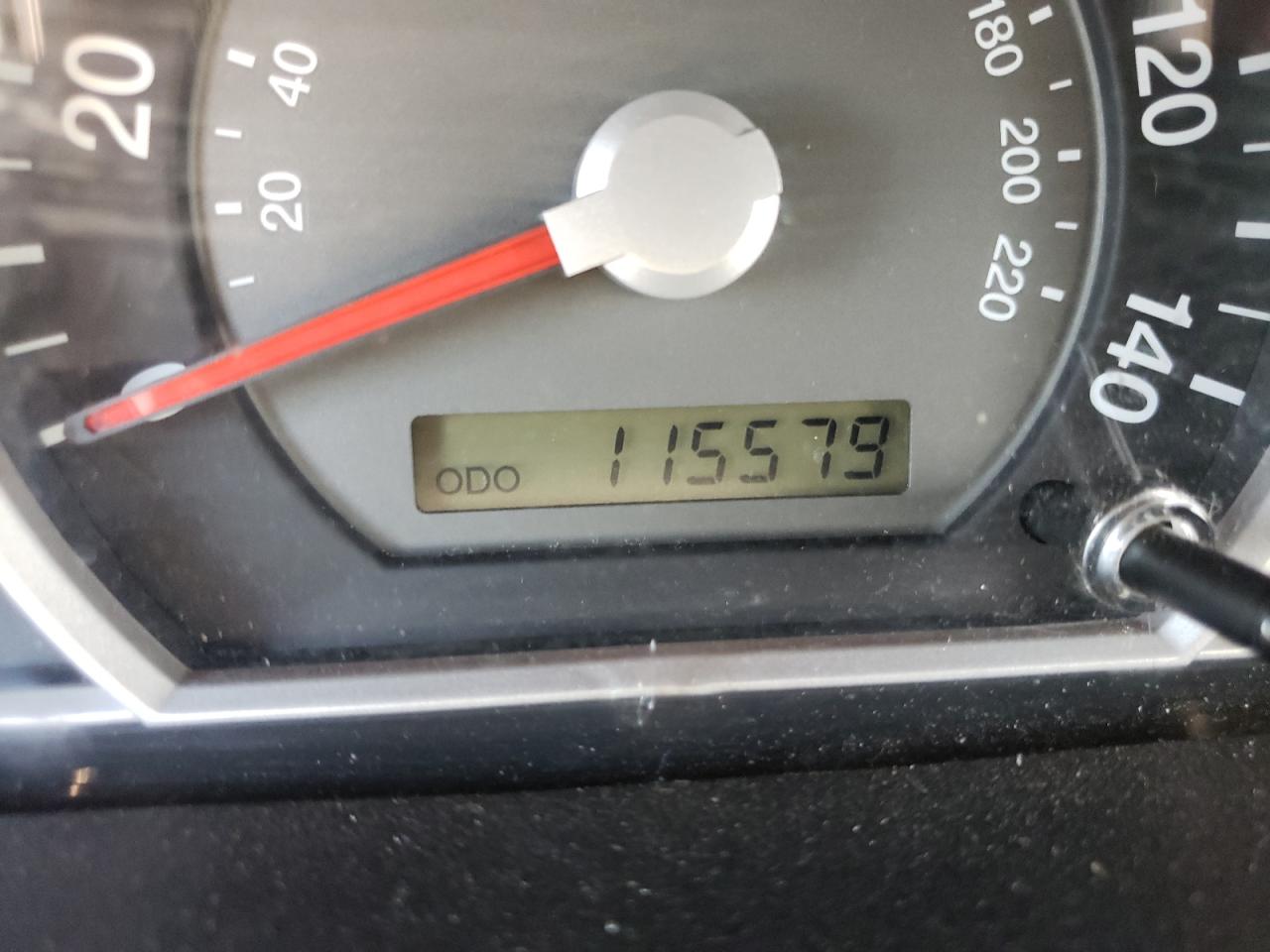Photo 8 from auction – 2007 KIA SORENTO EX with VIN KNDJD736875670457