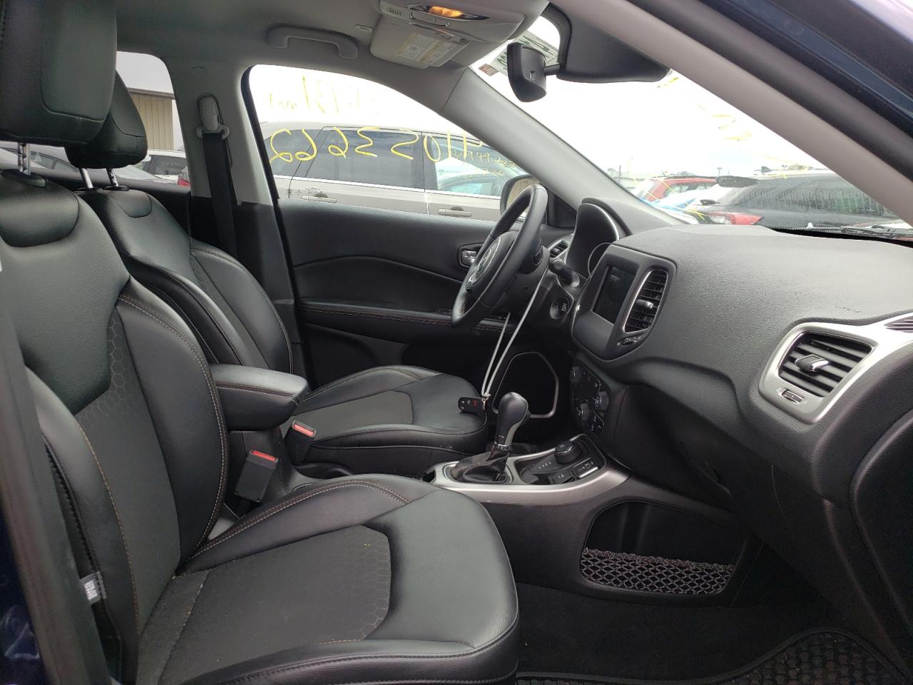 Photo 5 from auction – 2019 JEEP COMPASS LA with VIN 3C4NJDBBXKT641381