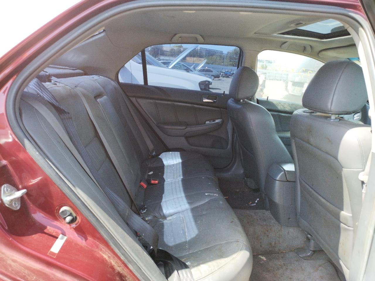 Photo 6 from auction – 2004 HONDA ACCORD EX with VIN JHMCM56884C032404