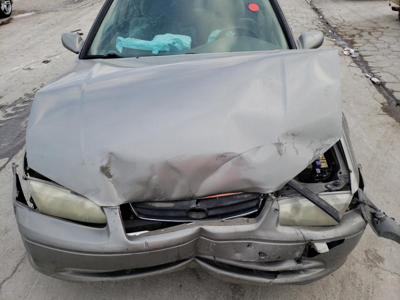 Photo 7 from auction – 2000 TOYOTA CAMRY CE with VIN 4T1BG22K5YU714656