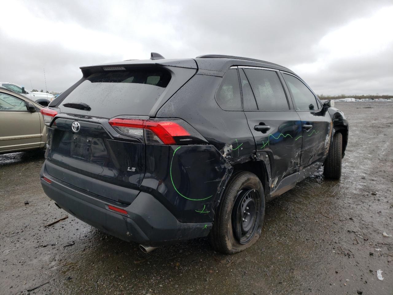Photo 4 from auction – 2019 TOYOTA RAV4 LE with VIN 2T3H1RFV6KC019689
