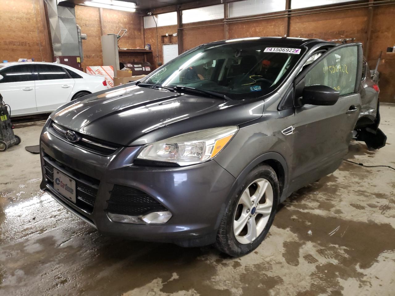 Photo 2 from auction – 2015 FORD ESCAPE SE with VIN 1FMCU0G77FUA39136