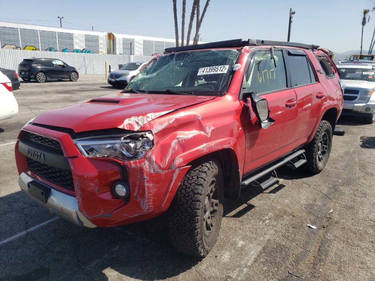 Photo 2 from auction – 2019 TOYOTA 4 RUNNER with VIN JTEBU5JRXK5627099