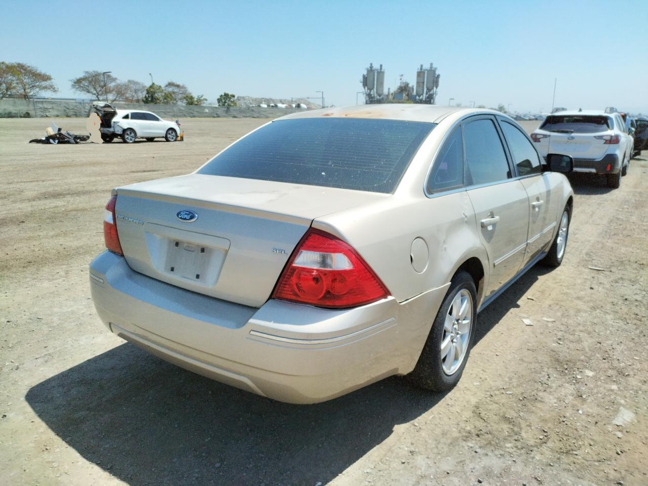 Photo 4 from auction – 2006 FORD FIVE HUNDR with VIN 1FAFP24106G147171