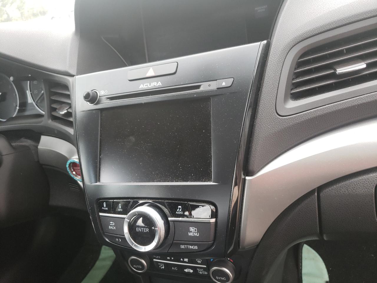 Photo 9 from auction – 2017 ACURA ILX PREMIU with VIN 19UDE2F78HA012293