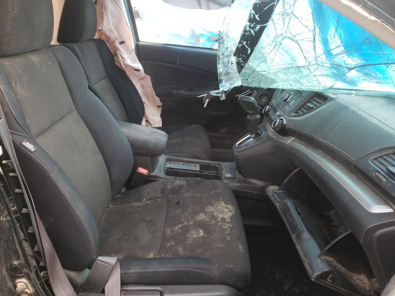 Photo 6 from auction – 2016 HONDA CR-V SE with VIN 2HKRM4H47GH633652