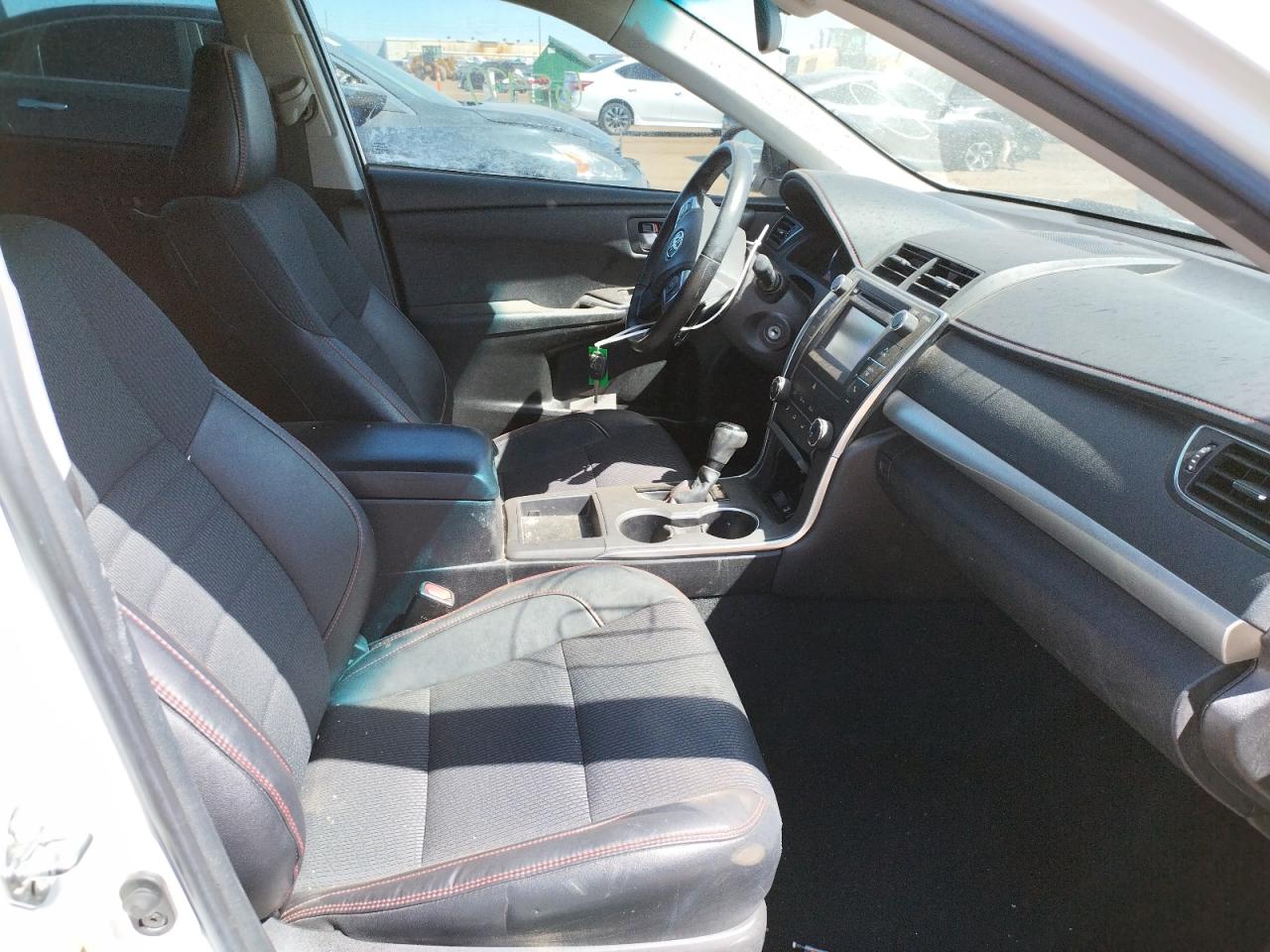 Photo 5 from auction – 2016 TOYOTA CAMRY LE with VIN 4T1BF1FK8GU594101