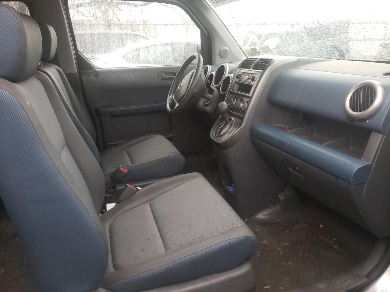 Photo 5 from auction – 2003 HONDA ELEMENT DX with VIN 5J6YH18253L006333