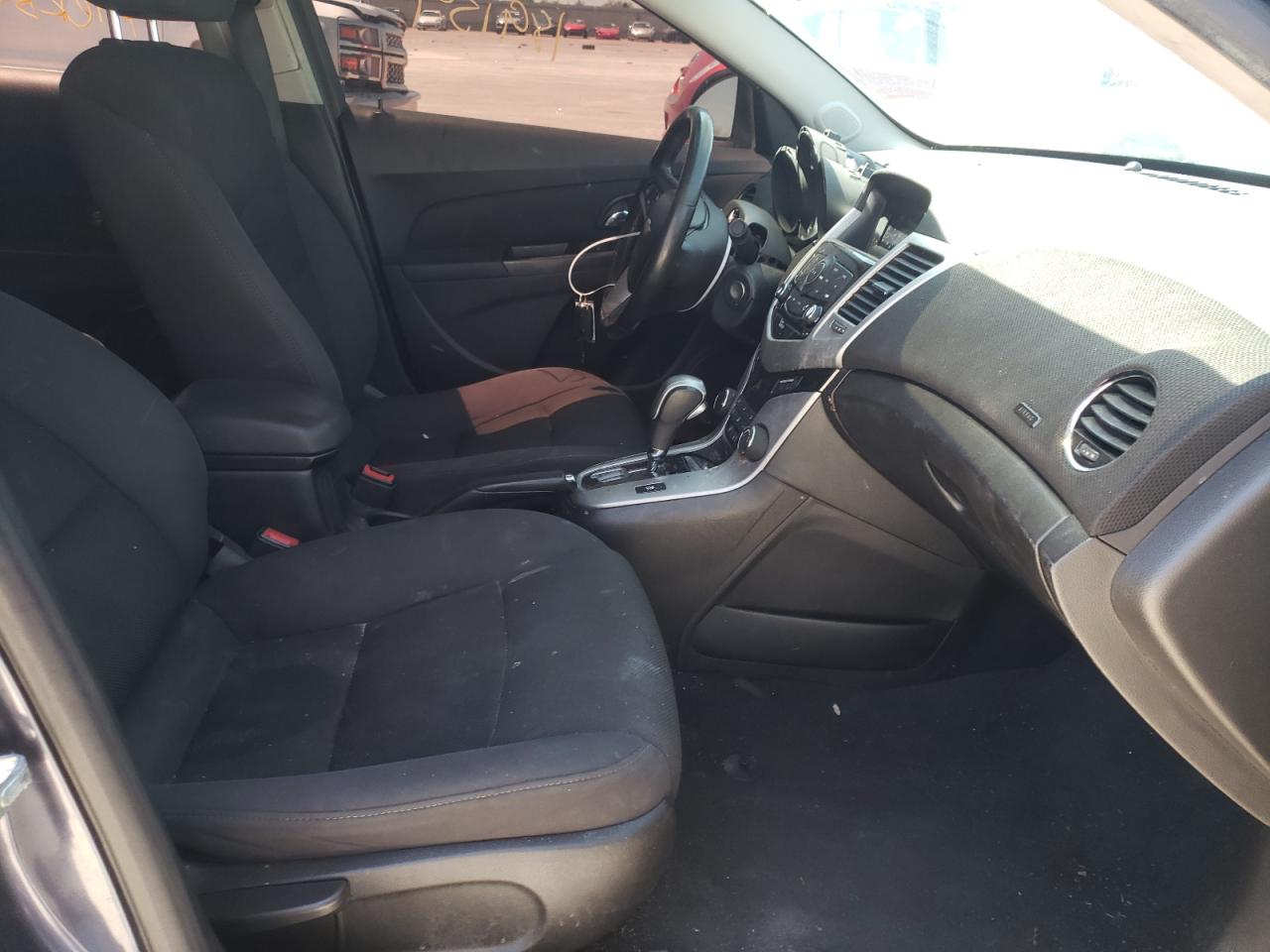Photo 5 from auction – 2013 CHEVROLET CRUZE LT with VIN 1G1PC5SB2D7307922