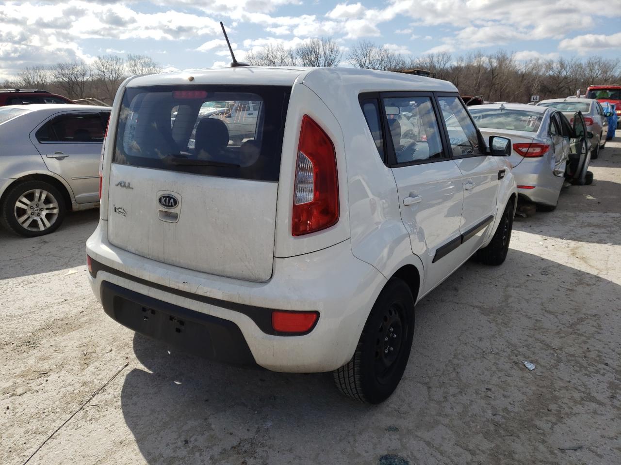 Photo 4 from auction – 2012 KIA SOUL with VIN KNDJT2A58C7453375