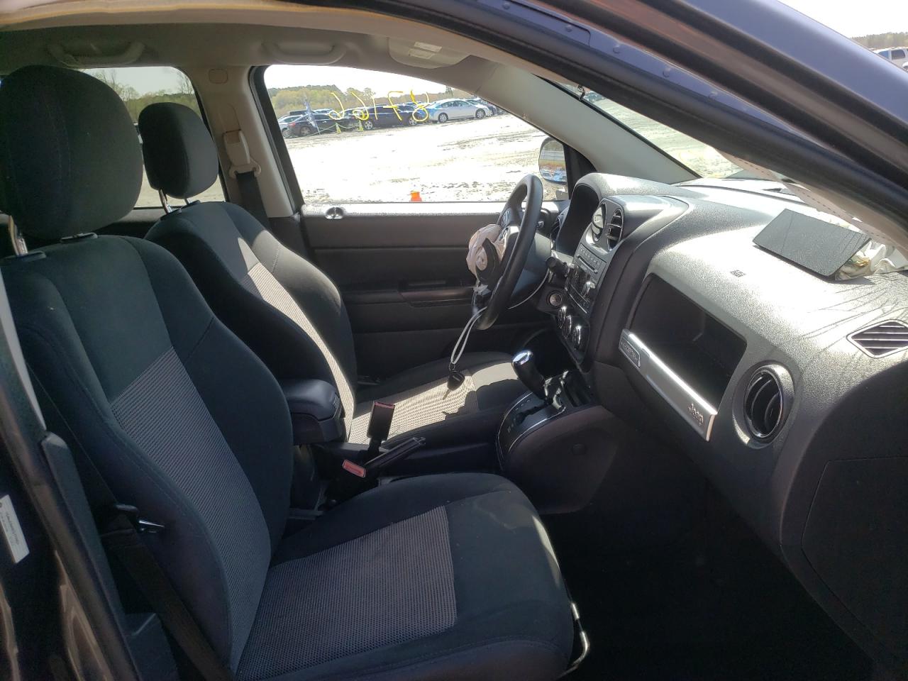 Photo 5 from auction – 2014 JEEP COMPASS SP with VIN 1C4NJCBA8ED777651