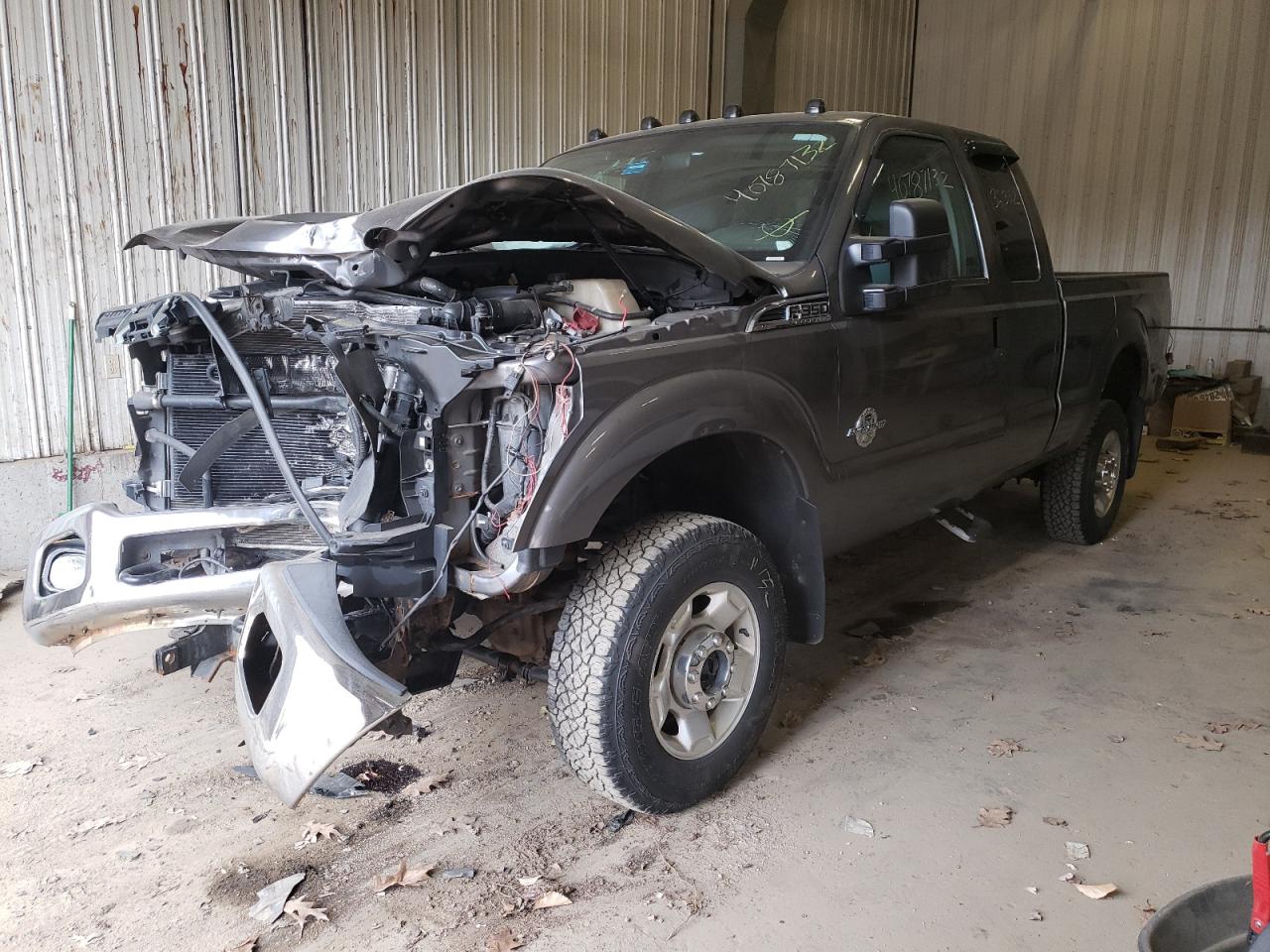 صورة رقم 2 من المزاد - 2012 FORD F350 SUPER مع VIN 1FT8X3BT4CEB59554