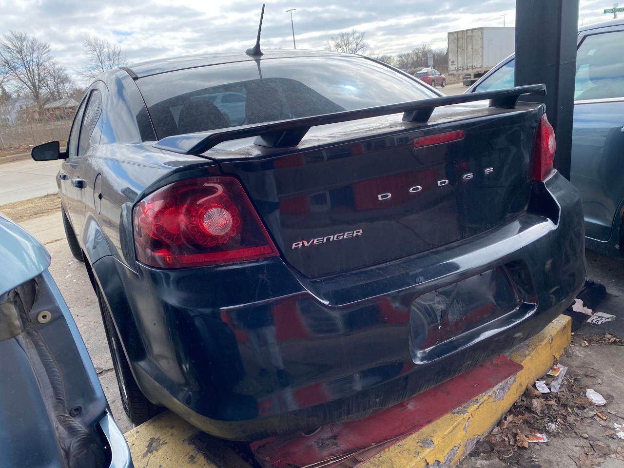 Photo 3 from auction – 2014 DODGE AVENGER SE with VIN 1C3CDZAG5EN109411