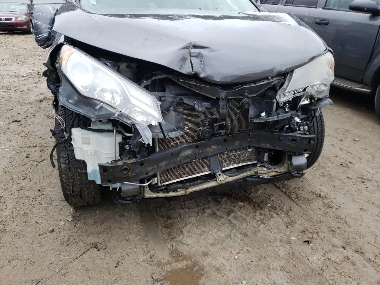Photo 9 from auction – 2013 TOYOTA RAV4 XLE with VIN 2T3RFREVXDW069861
