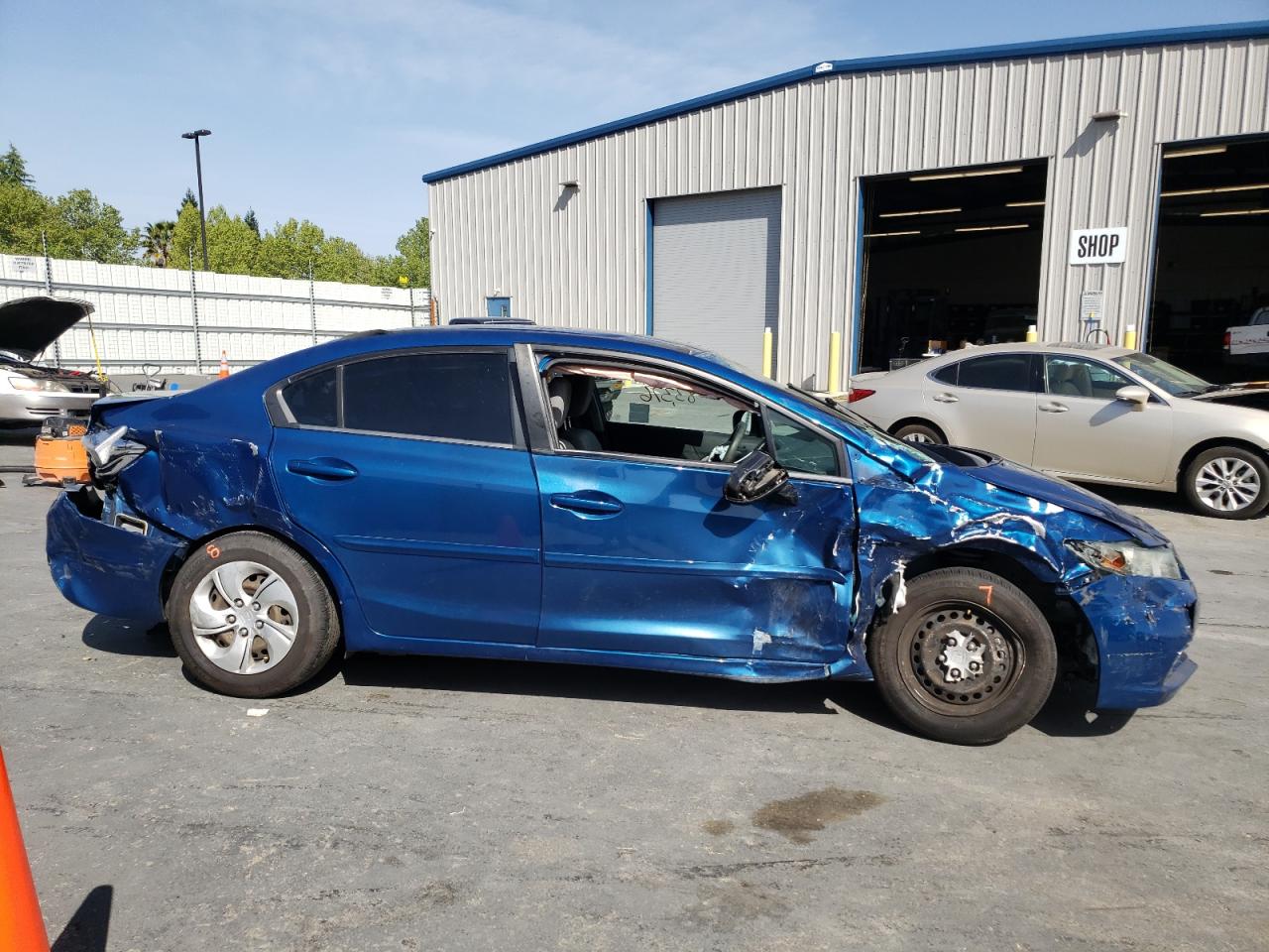 Photo 9 from auction – 2014 HONDA CIVIC LX with VIN 19XFB2F50EE267527