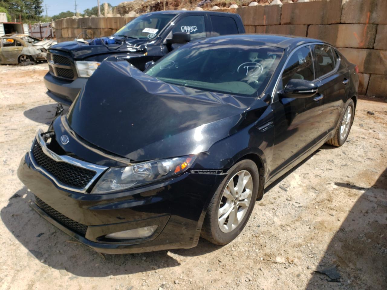 Photo 2 from auction – 2011 KIA OPTIMA EX with VIN KNAGN4A72B5177977