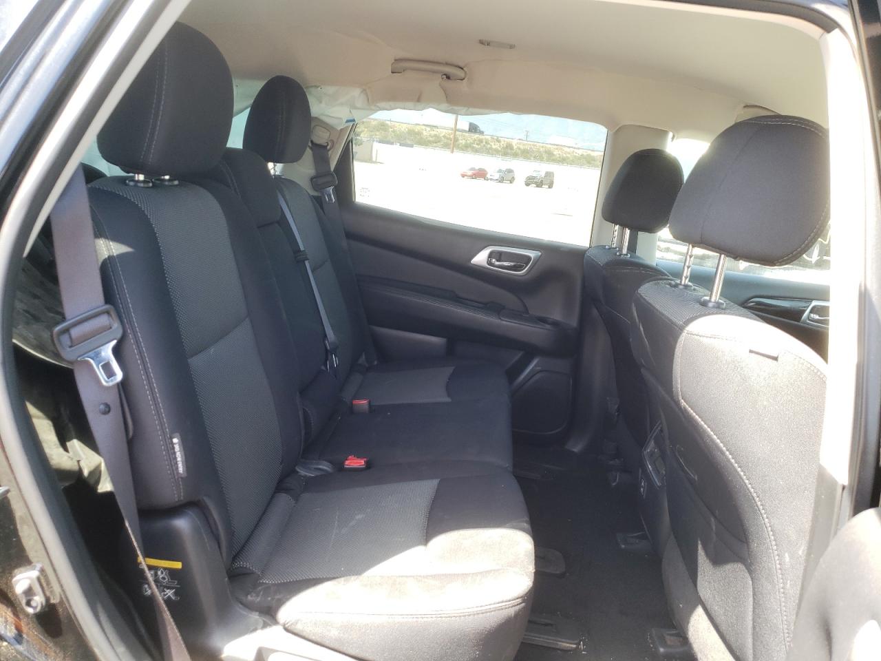 Photo 6 from auction – 2018 NISSAN PATHFINDER with VIN 5N1DR2MN0JC654582