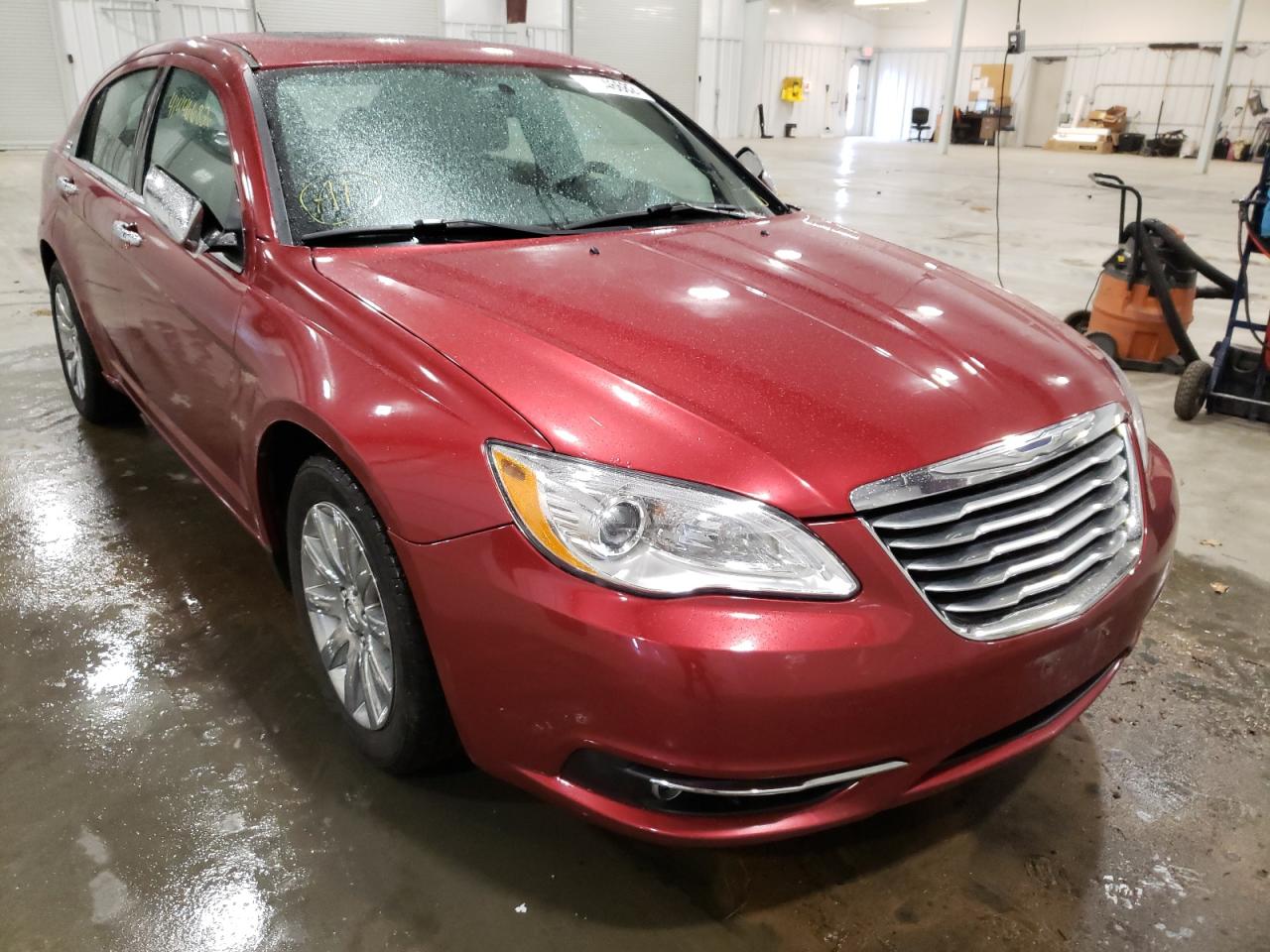 CHRYSLER 200 LIMITE 2013 with VIN 1C3CCBCG3DN520585 - Photo from auction