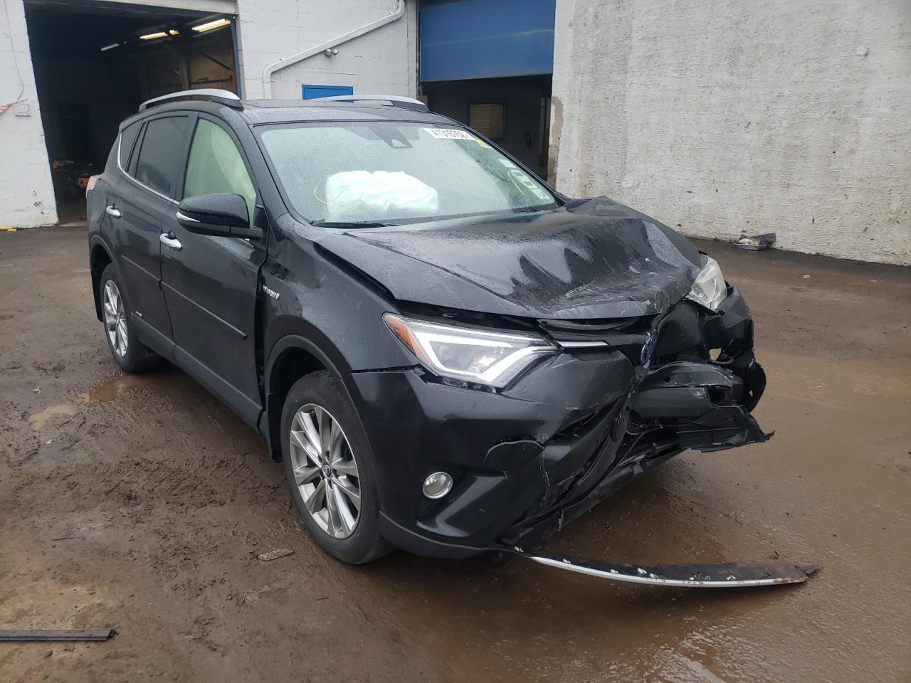 Photo 1 from auction – 2017 TOYOTA RAV4 HV LI with VIN JTMDJREV2HD097200
