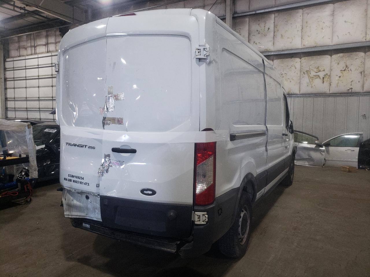 Фото 4 с аукциона – 2016 FORD TRANSIT T- с VIN 1FTYR2CM1GKB49373