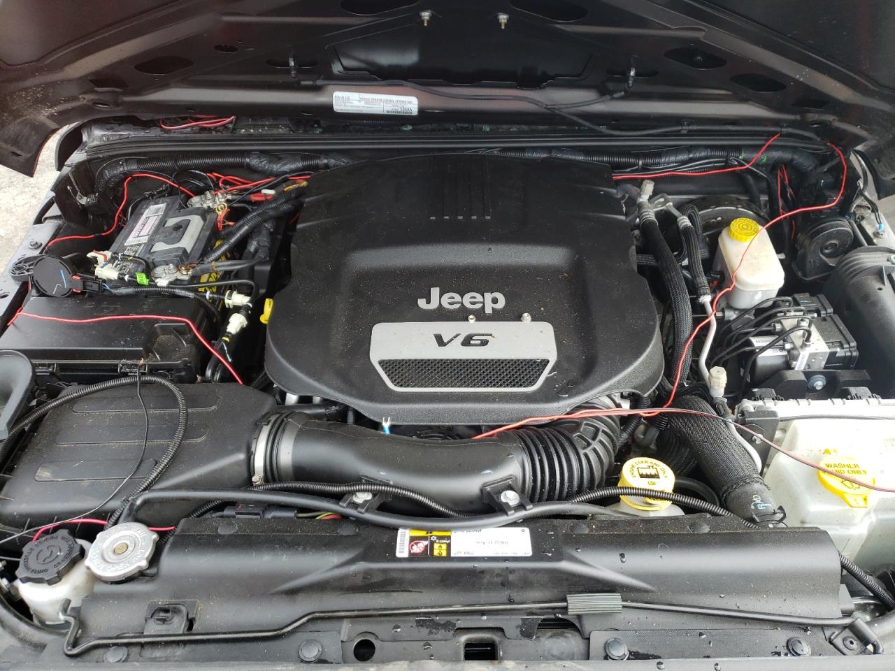 Photo 7 from auction – 2016 JEEP WRANGLER U with VIN 1C4BJWDG4GL268896