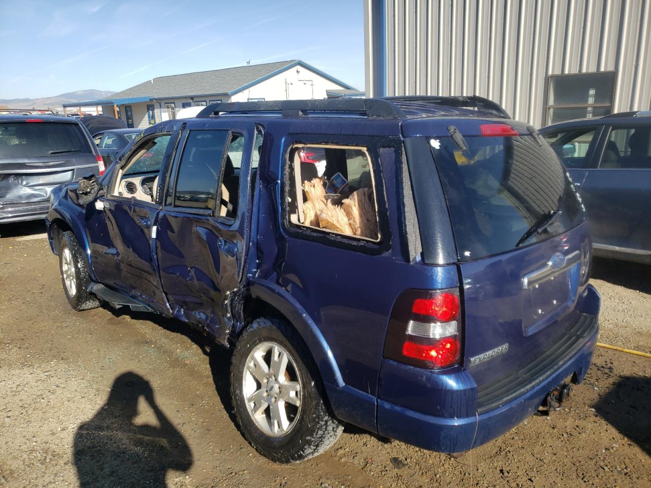 Photo 3 from auction – 2007 FORD EXPLORER X with VIN 1FMEU73E77UA91096