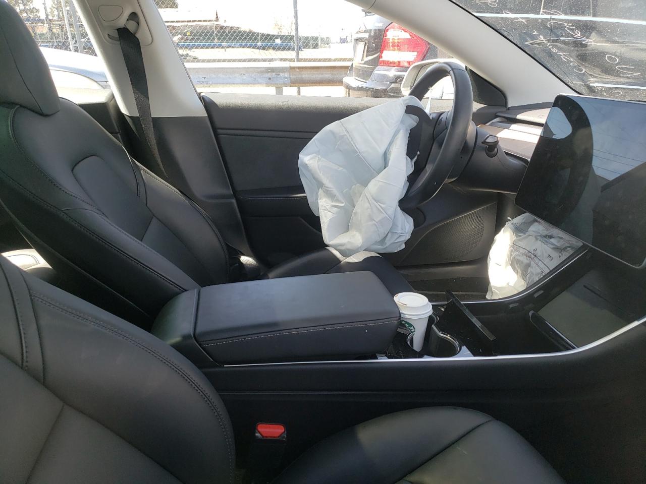 Photo 5 from auction – 2018 TESLA MODEL 3 with VIN 5YJ3E1EB2JF189316