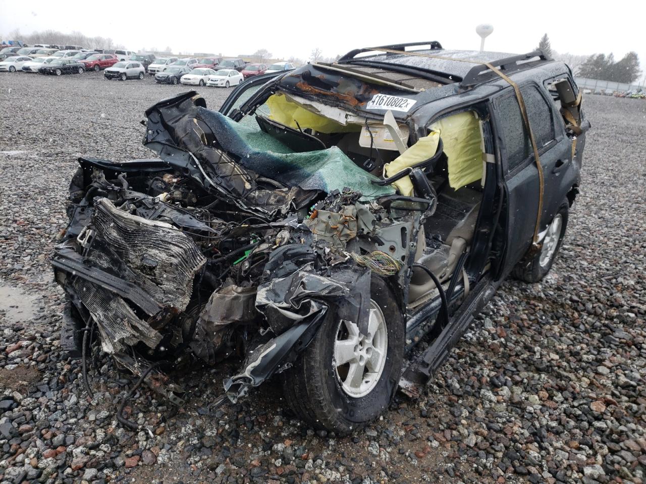 Photo 2 from auction – 2008 FORD ESCAPE XLT with VIN 1FMCU931X8KB50994