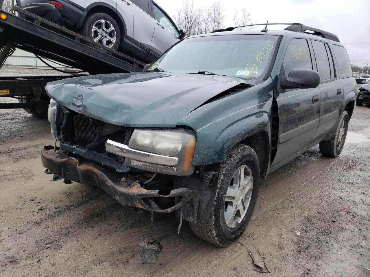 Photo 2 from auction – 2005 CHEVROLET TRAILBLAZE with VIN 1GNET16S056111672