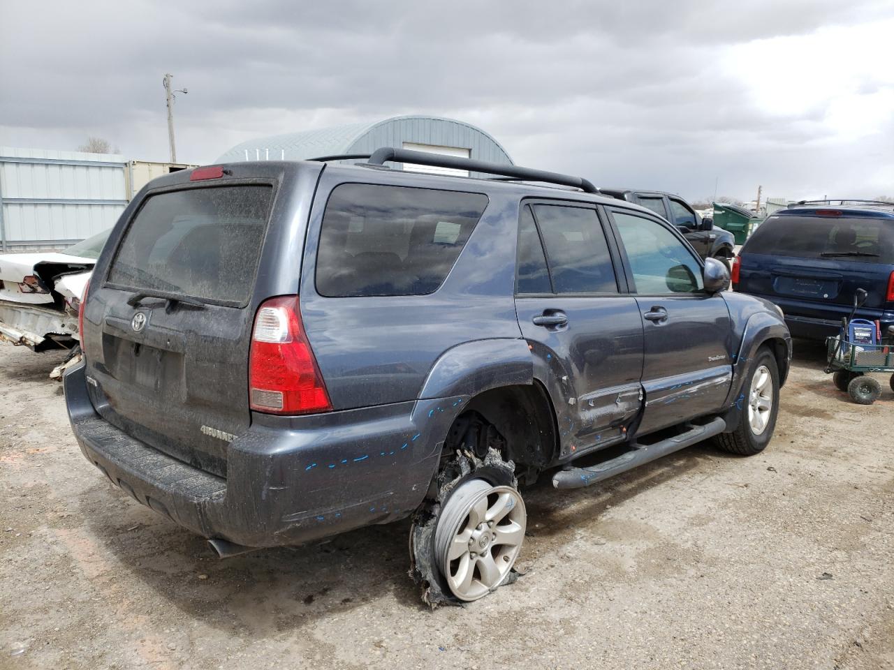 Photo 4 from auction – 2006 TOYOTA 4RUNNER SR with VIN JTEZU14R968048628