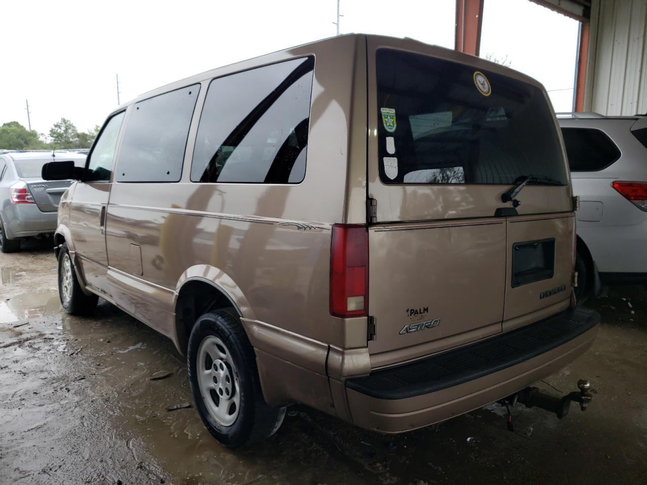 Photo 3 from auction – 2004 CHEVROLET ASTRO with VIN 1GNDM19X34B110795