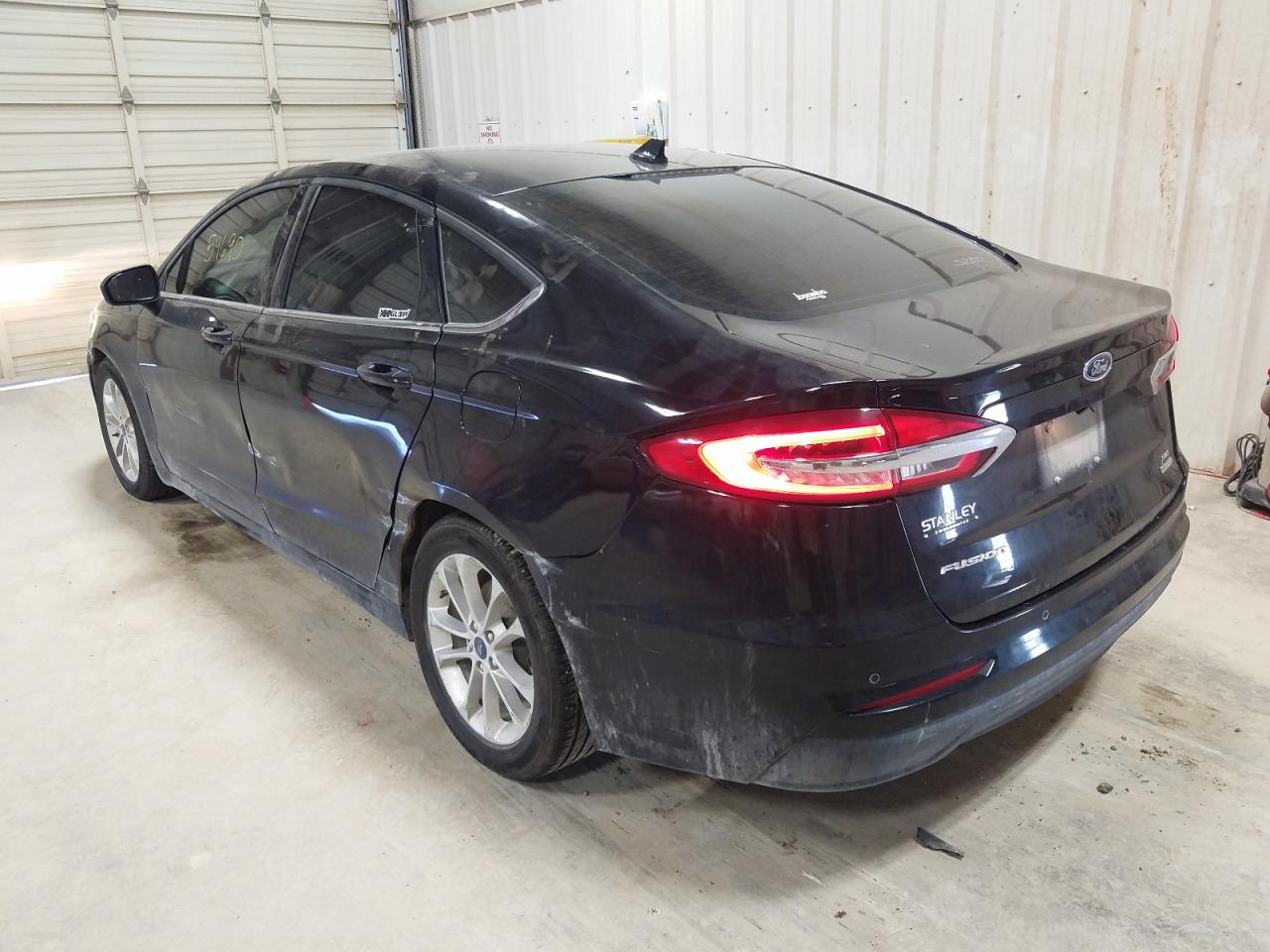 Photo 3 from auction – 2019 FORD FUSION SE with VIN 3FA6P0HD6KR276415