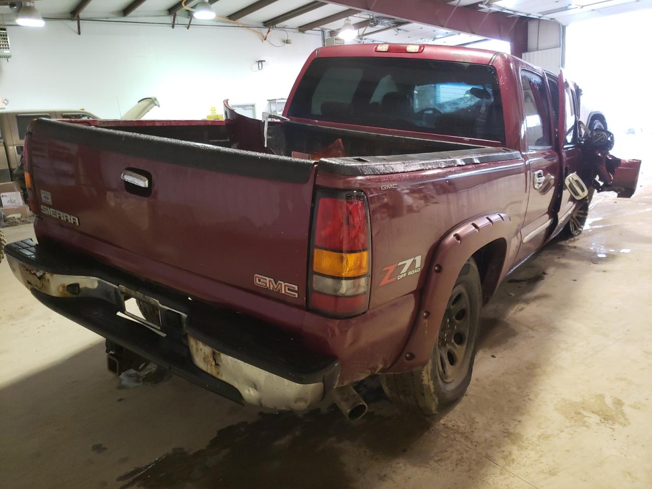 Photo 4 from auction – 2004 GMC NEW SIERRA with VIN 2GTEK13T141324192