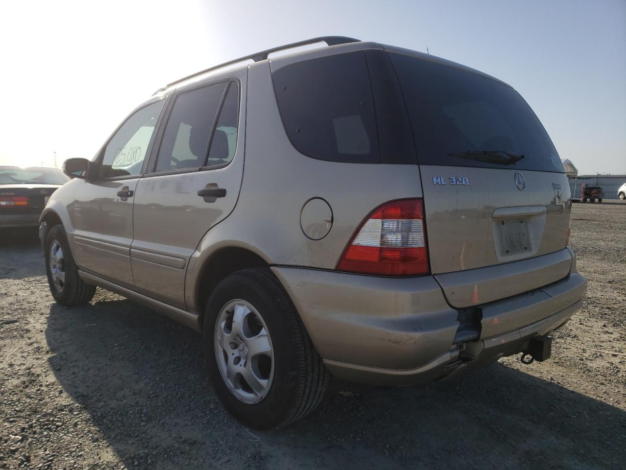 Photo 3 from auction – 2002 MERCEDES-BENZ ML 320 with VIN 4JGAB54E32A304417