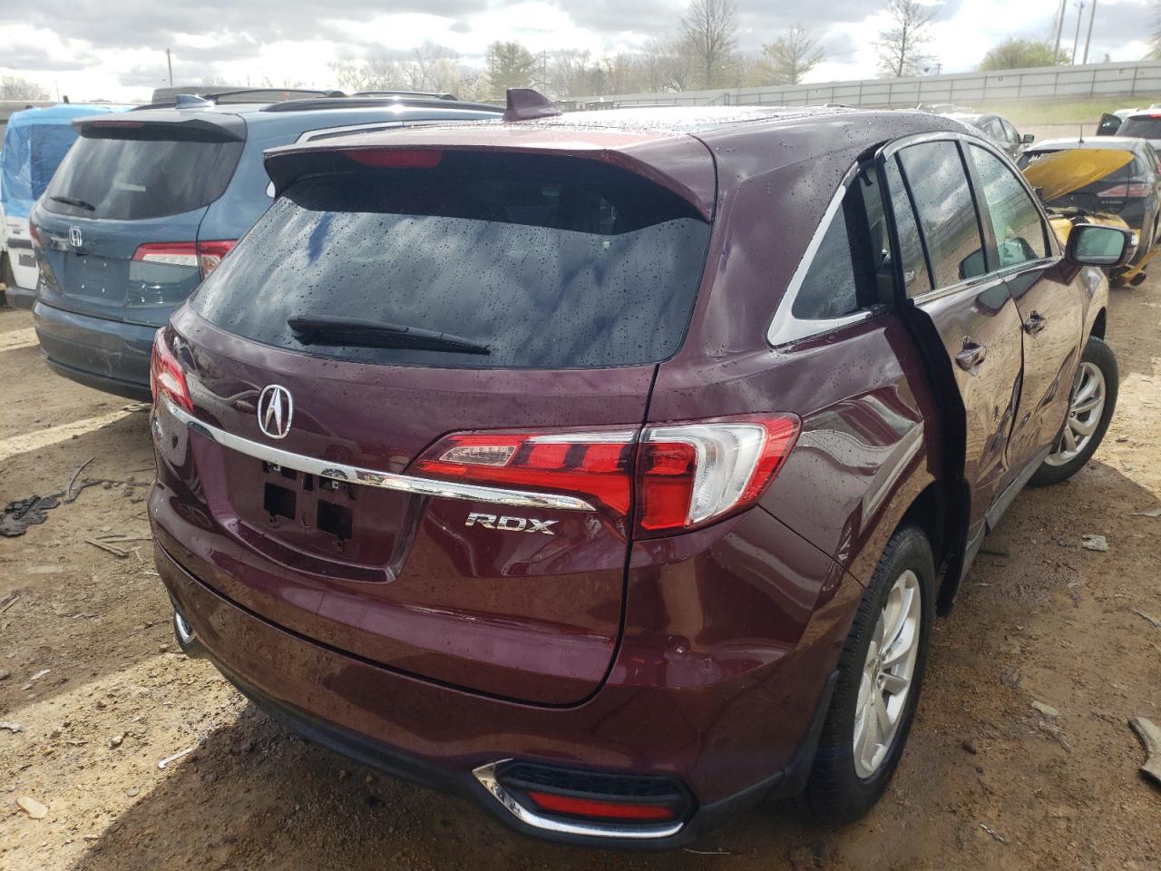 Photo 4 from auction – 2017 ACURA RDX with VIN 5J8TB3H35HL022837