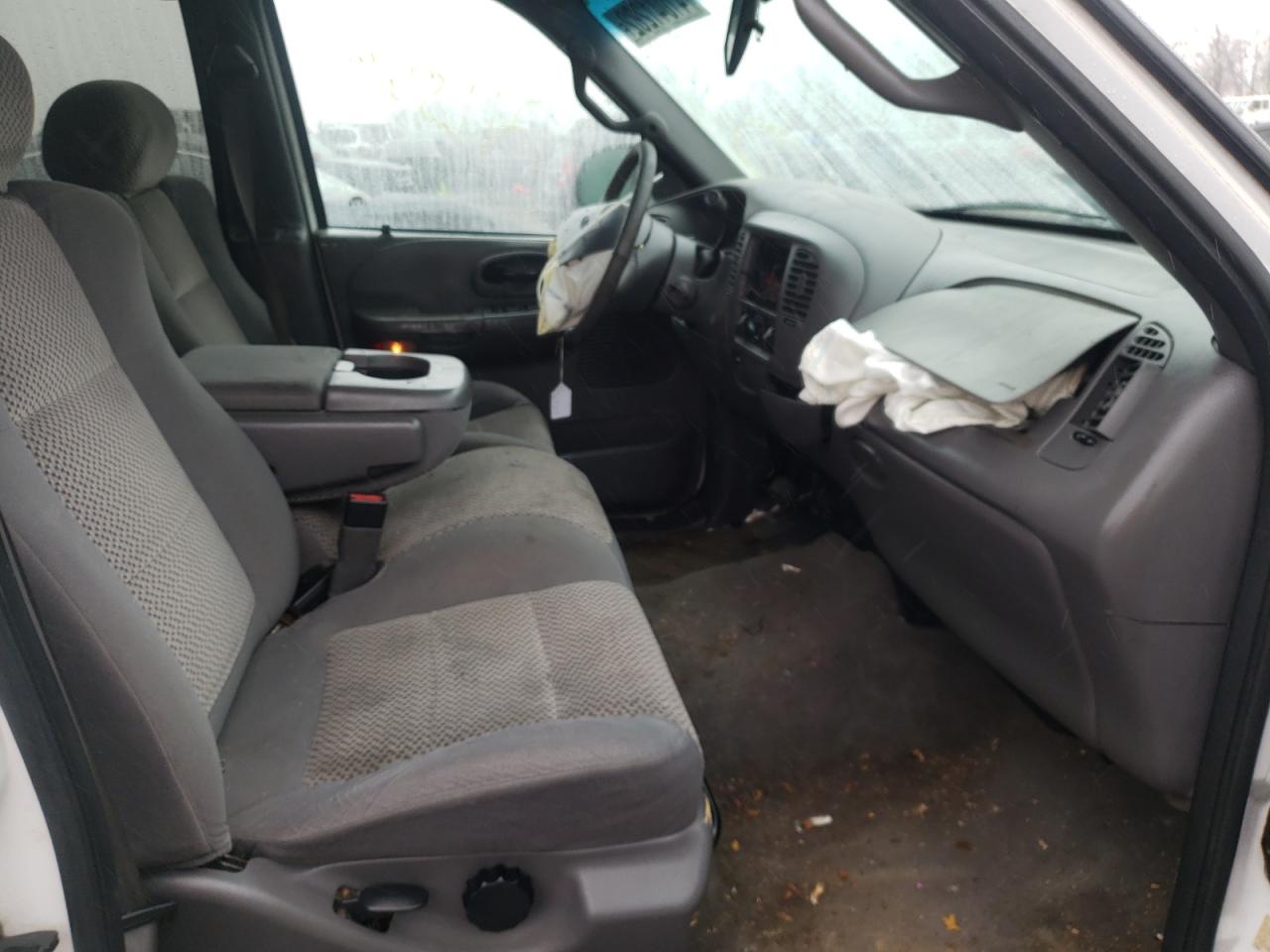 Photo 5 from auction – 2002 FORD F150 SUPER with VIN 1FTRW07L82KB07648
