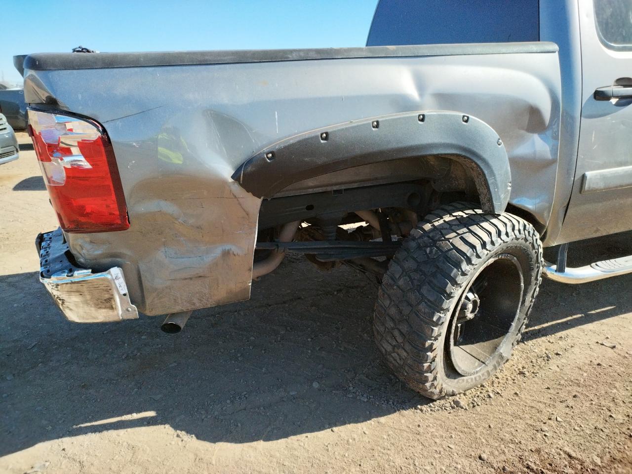 Photo 9 from auction – 2007 CHEVROLET SILVERADO with VIN 2GCEC13J671519723