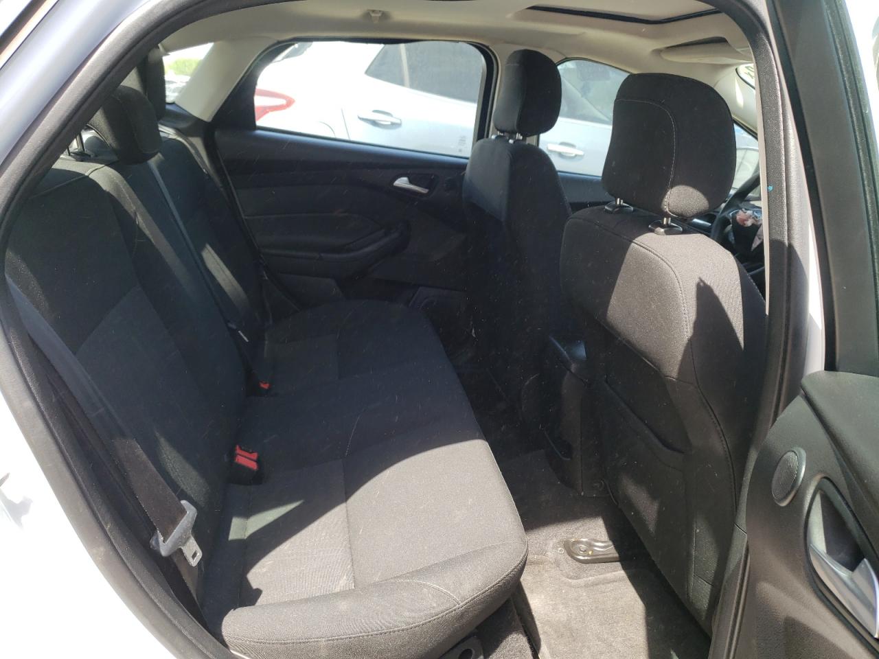 Photo 6 from auction – 2018 FORD FOCUS SEL with VIN 1FADP3H27JL236137