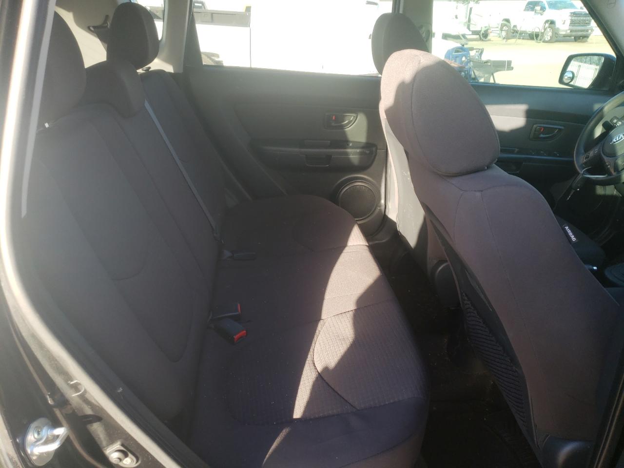 Photo 5 from auction – 2013 KIA SOUL with VIN KNDJT2A52D7533143
