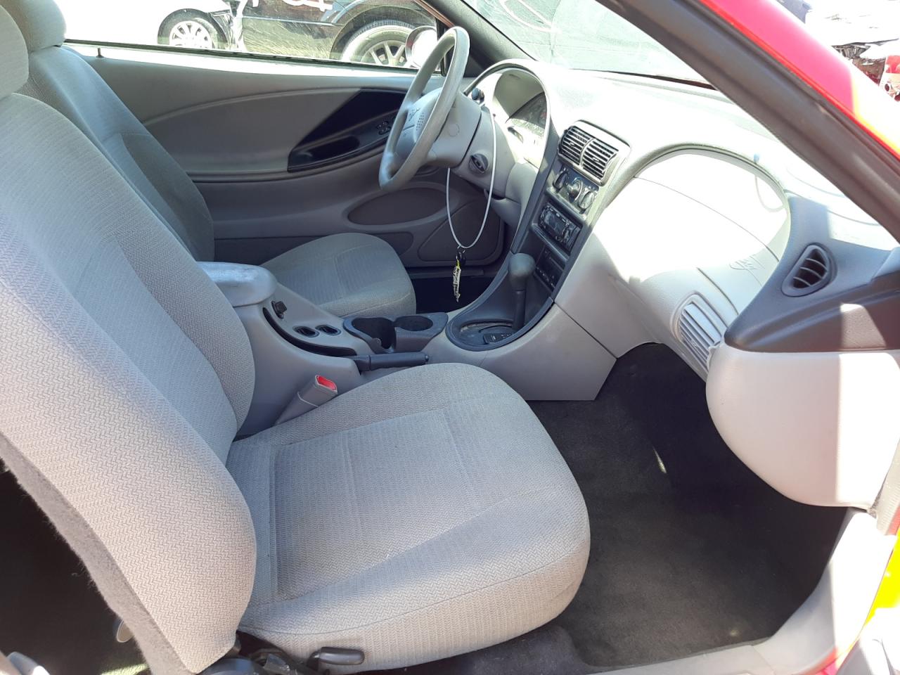 Photo 5 from auction – 2000 FORD MUSTANG with VIN 1FAFP4047YF247661