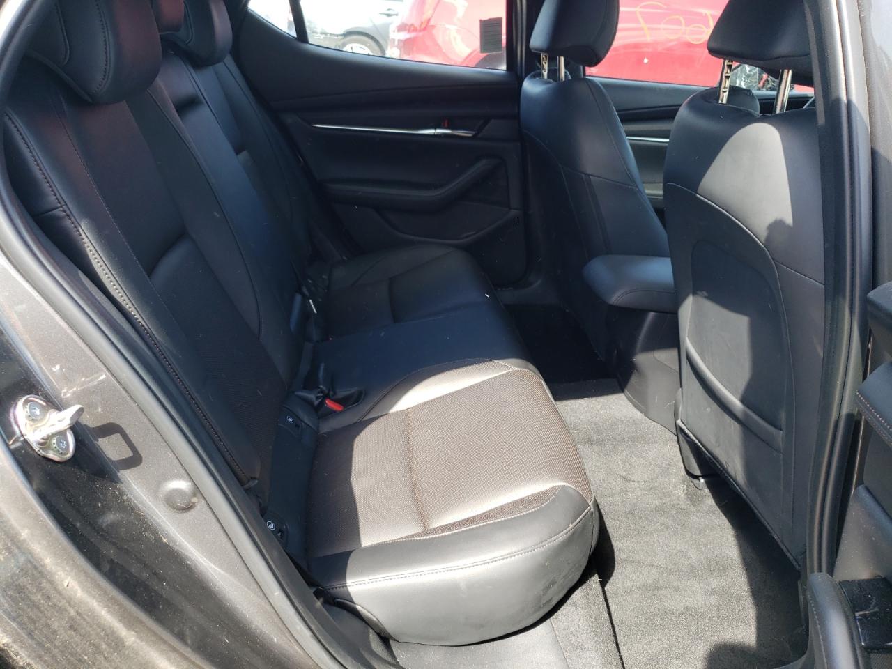 Photo 6 from auction – 2019 MAZDA 3 PREMIUM with VIN JM1BPANM9K1140633