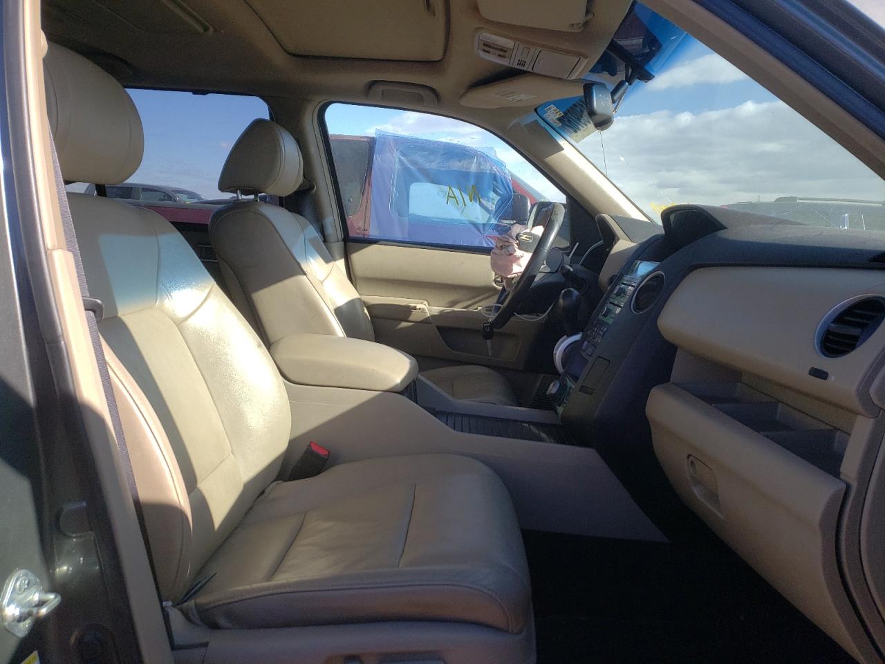 Photo 5 from auction – 2009 HONDA PILOT TOUR with VIN 5FNYF48909B015785