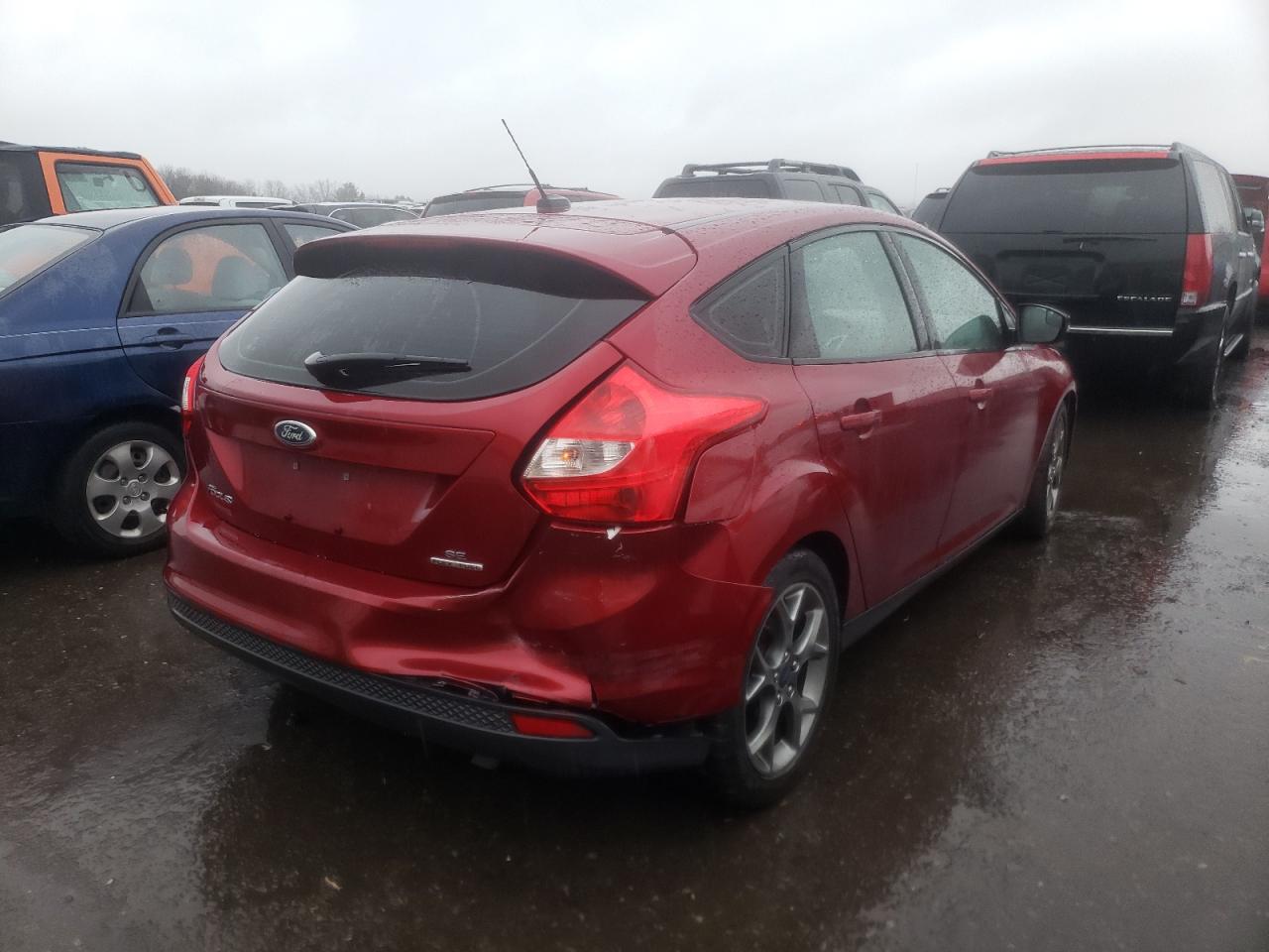 Photo 4 from auction – 2014 FORD FOCUS SE with VIN 1FADP3K28EL455414