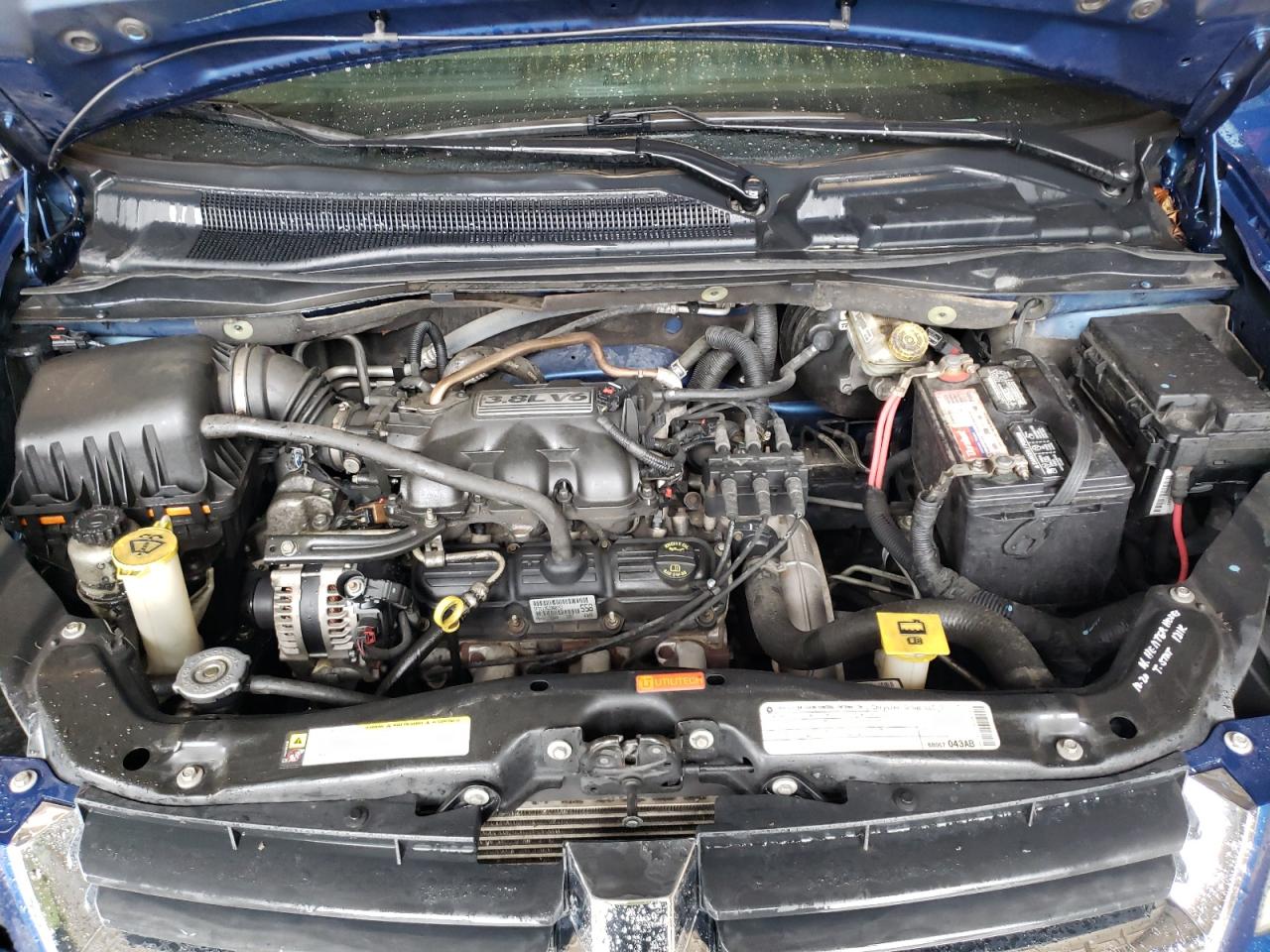 Photo 7 from auction – 2010 DODGE GRAND CARA with VIN 2D4RN5D11AR229824