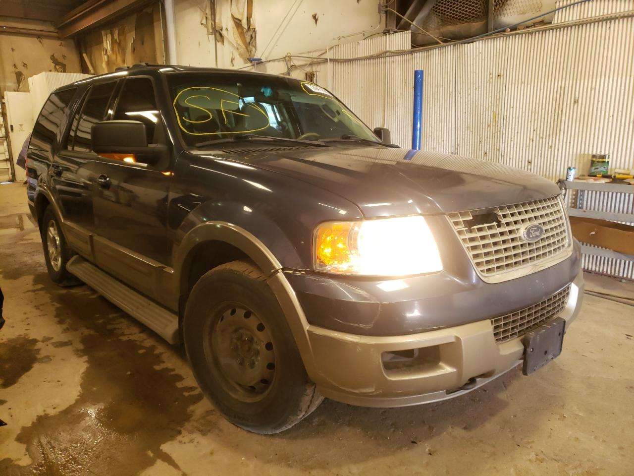 FORD EXPEDITION 2004 with VIN 1FMFU18L24LA99939 - Photo from auction