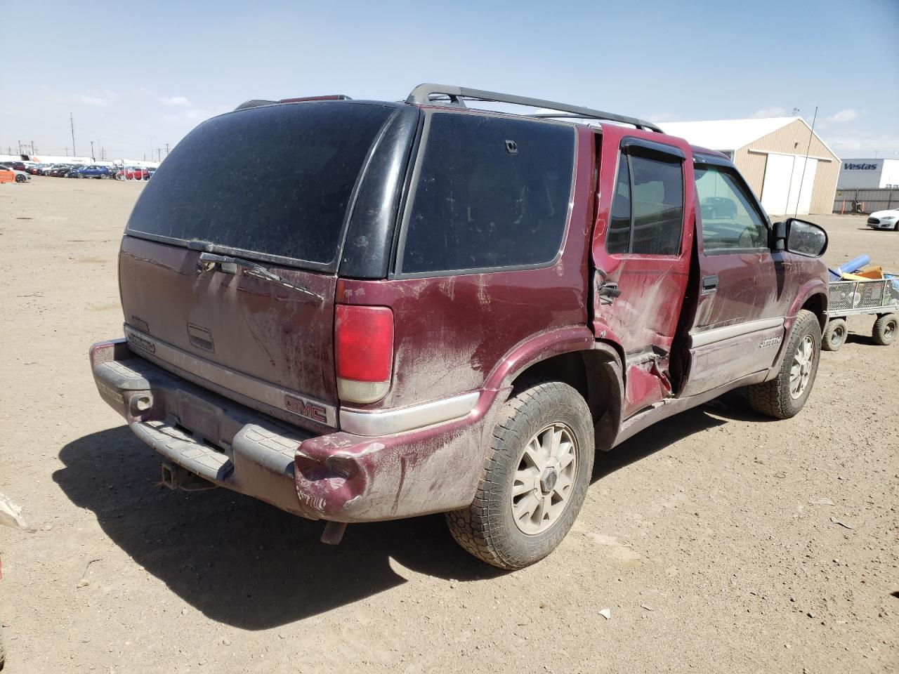 Photo 4 from auction – 2000 GMC JIMMY / EN with VIN 1GKDT13W2Y2363385