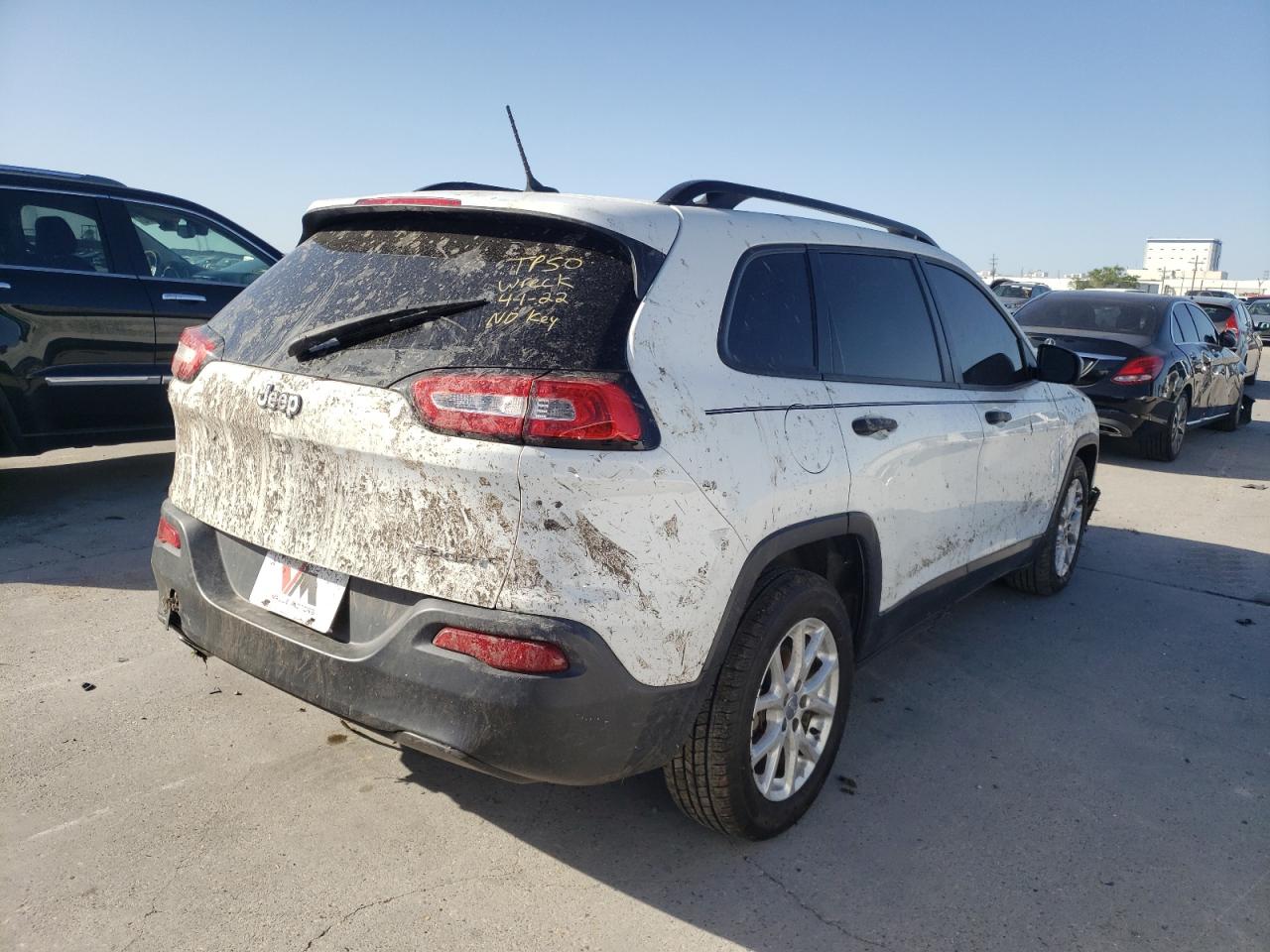Photo 4 from auction – 2016 JEEP CHEROKEE S with VIN 1C4PJLAB5GW273794